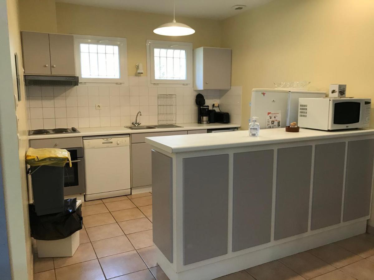 Complexe Des Oustalous Hotel Ле Кабан Екстериор снимка