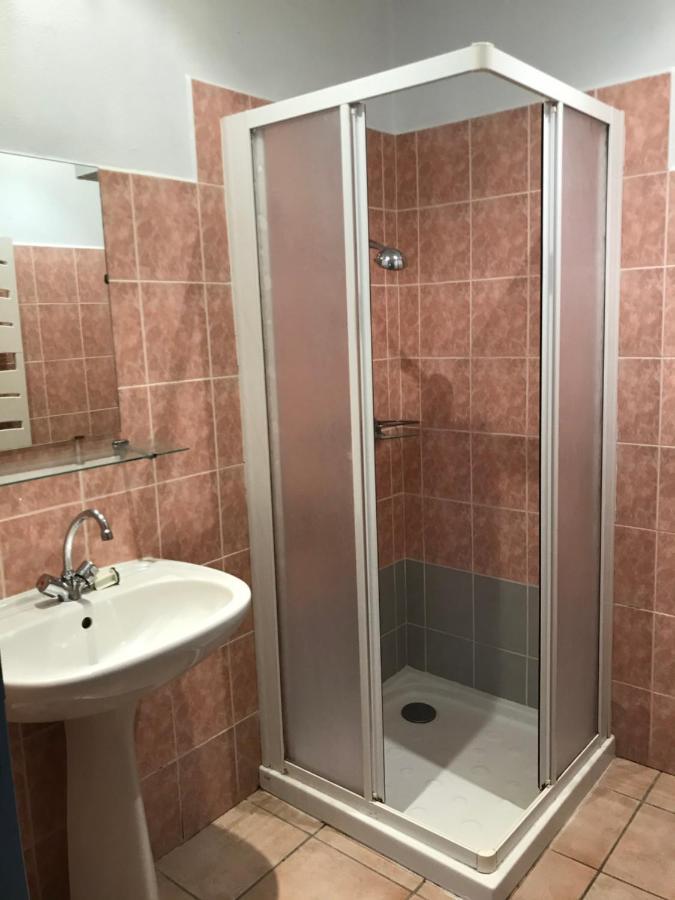 Complexe Des Oustalous Hotel Ле Кабан Екстериор снимка