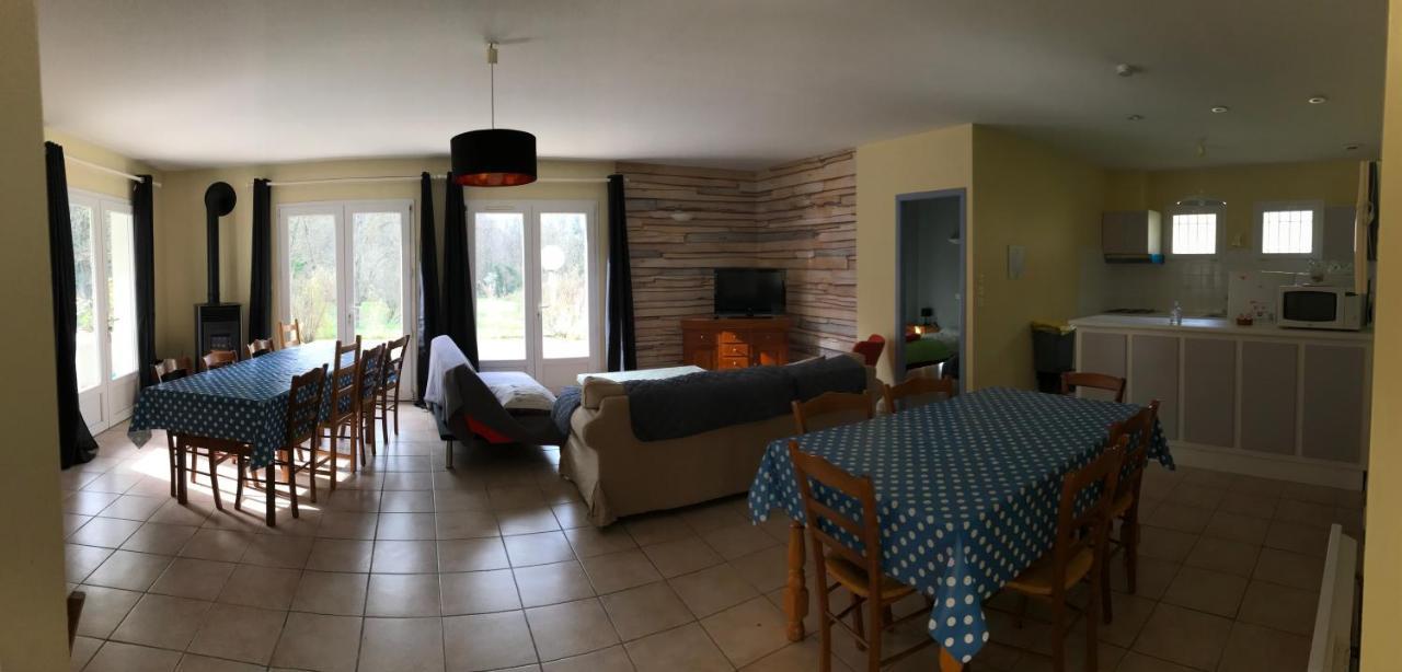 Complexe Des Oustalous Hotel Ле Кабан Екстериор снимка