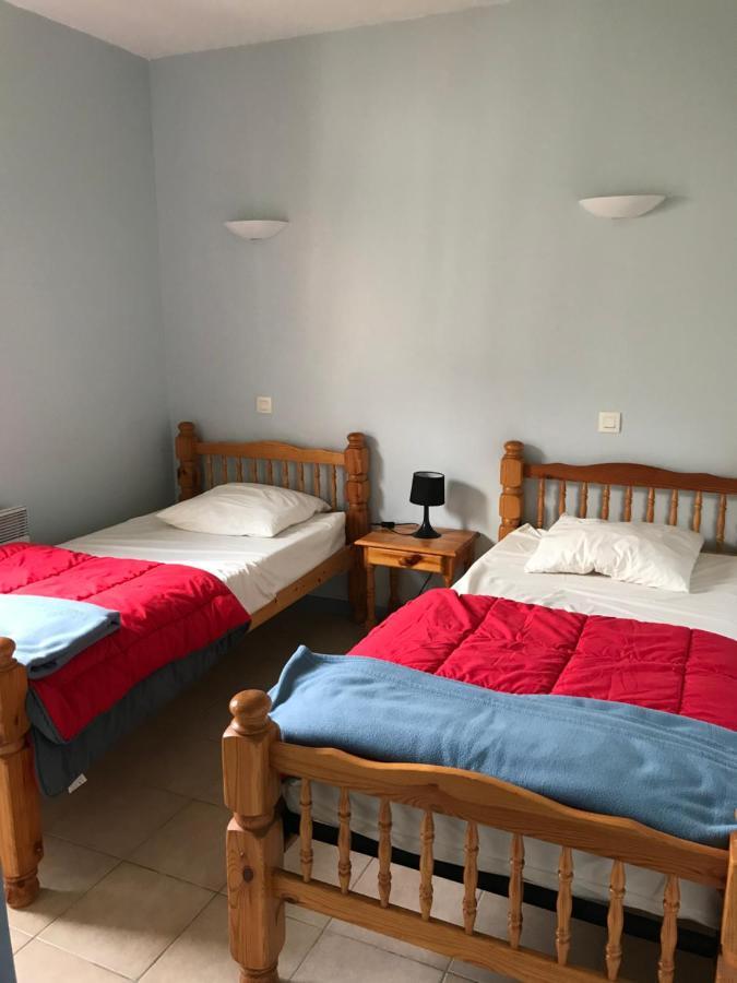 Complexe Des Oustalous Hotel Ле Кабан Екстериор снимка