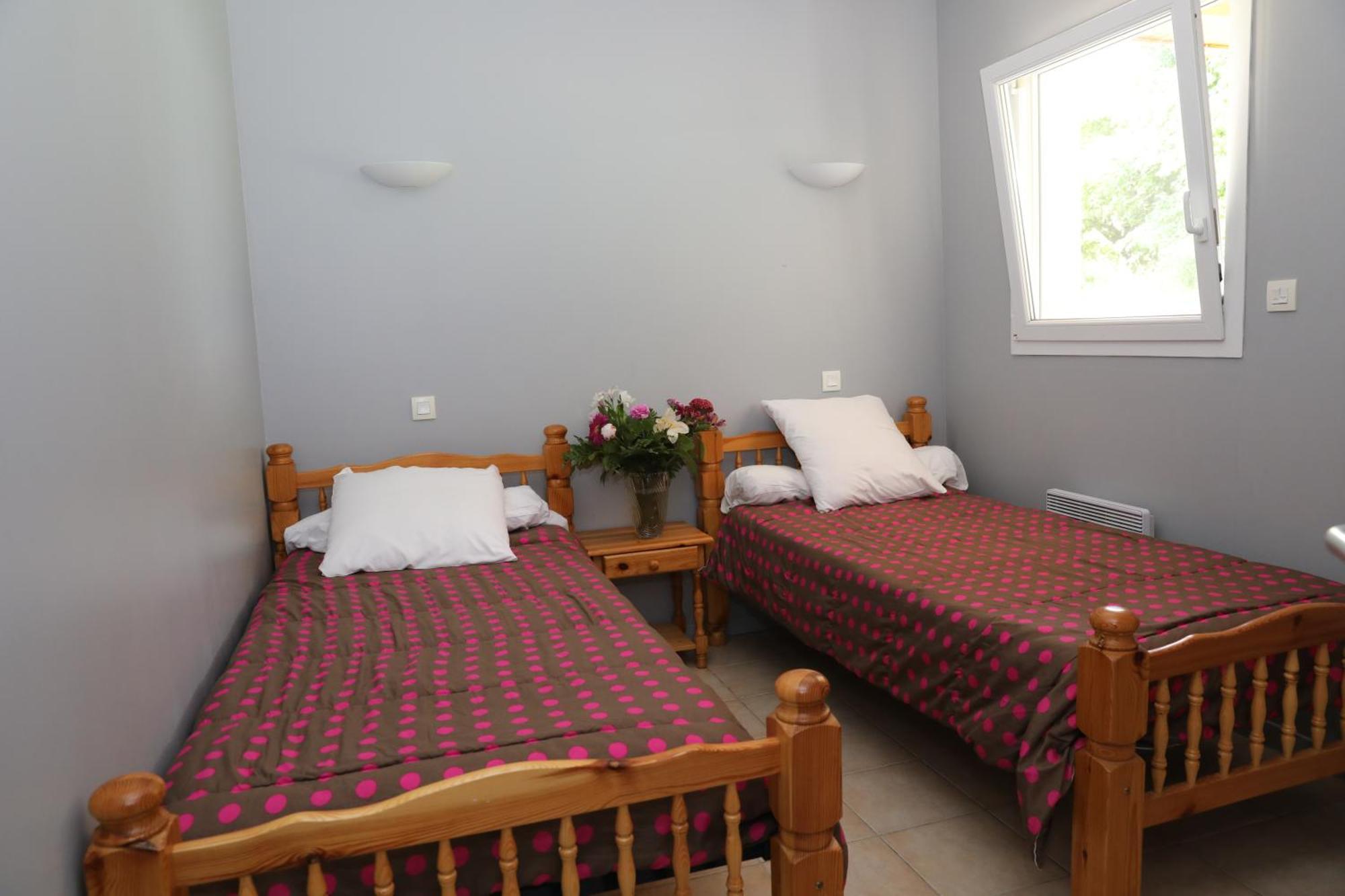 Complexe Des Oustalous Hotel Ле Кабан Екстериор снимка