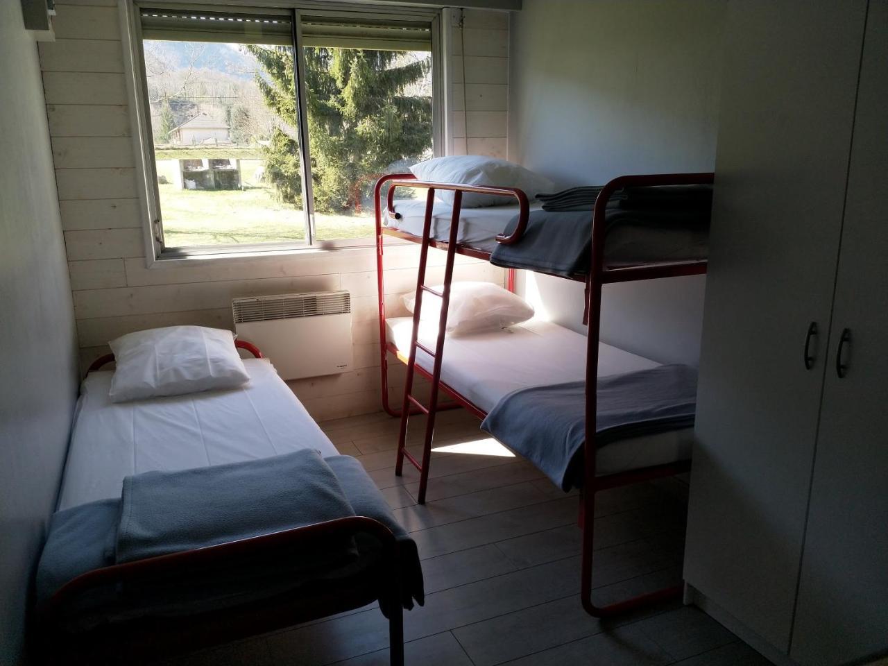 Complexe Des Oustalous Hotel Ле Кабан Екстериор снимка